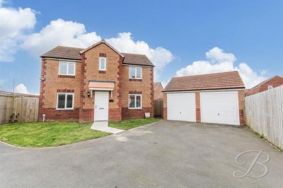 Property on David Avenue, NG22 8GD