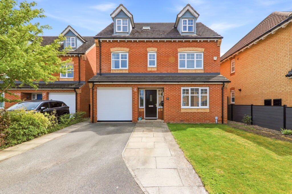 Property main image
