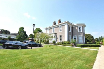 Property on Wilmslow Road, M20 2DS