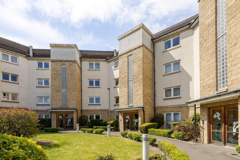 Property main image