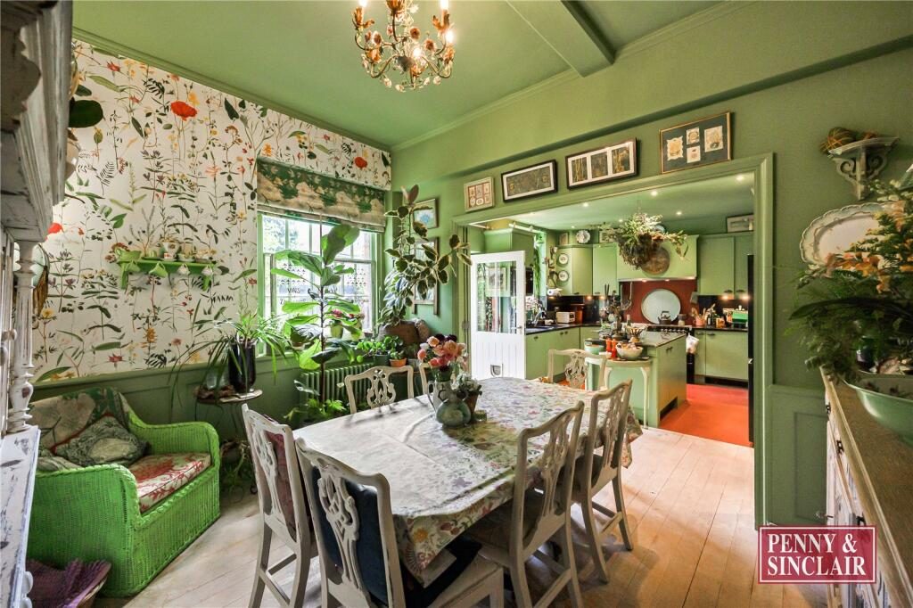 Terraced House