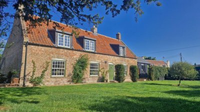 Property on Upwell Road, PE14 9PF