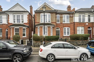 Property on Bishopsthorpe Road, SE26 4NY