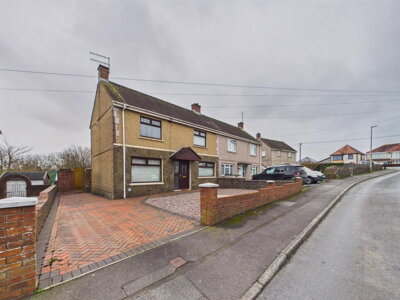Property on Bryngwyn Bach, SA14 8SF