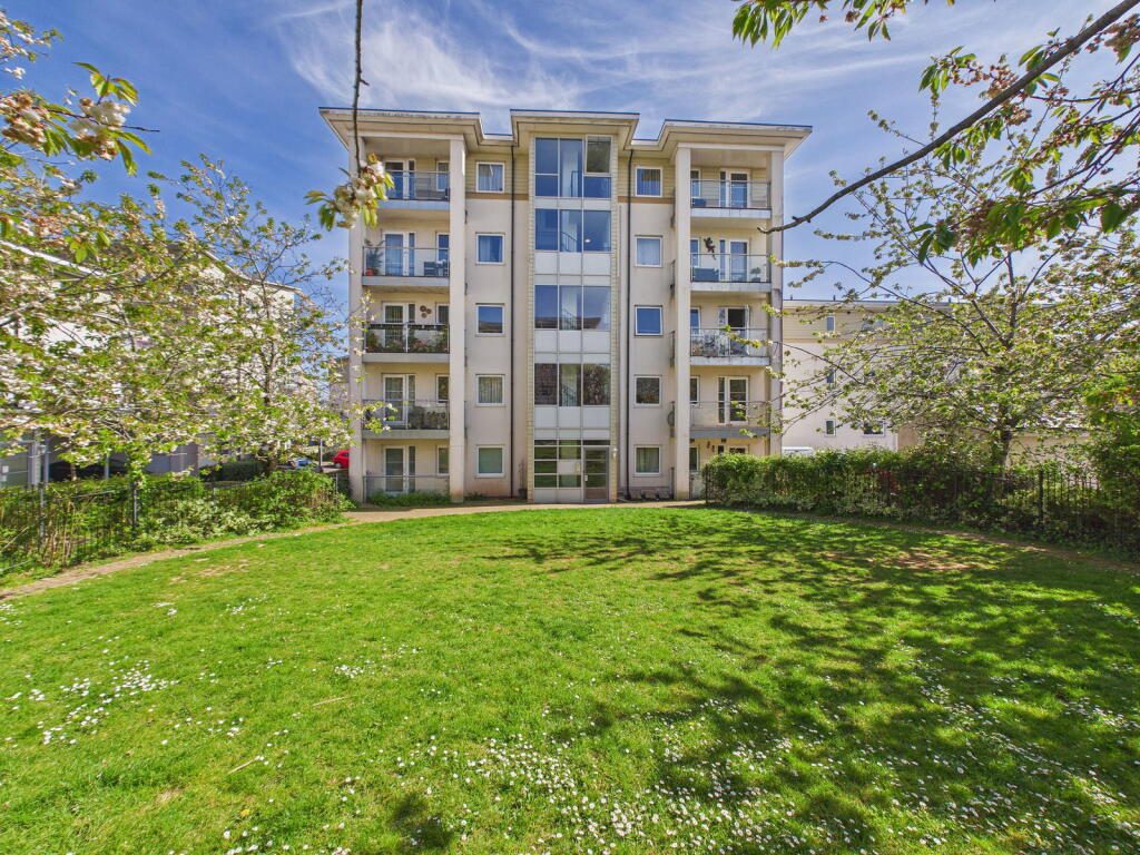 Property main image