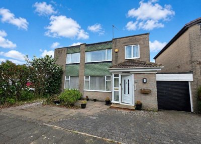 Property on Herdlaw, NE23 6AH