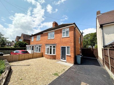 Property on New Beacon Road, NG31 9JS