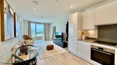 Property on Gallions Road, E16 2AH