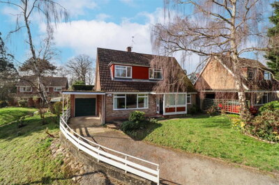 Property on Dinorben Close, GU52 7SJ