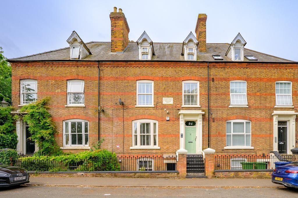 Property main image