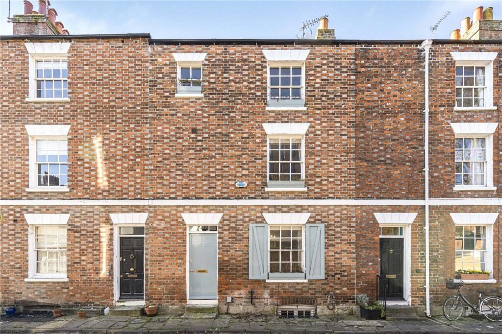 Terraced House