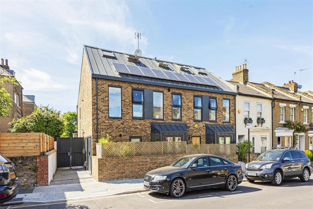 Property main image