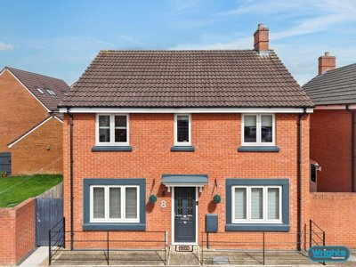 Property on Skipton Walk, BA14 6FZ