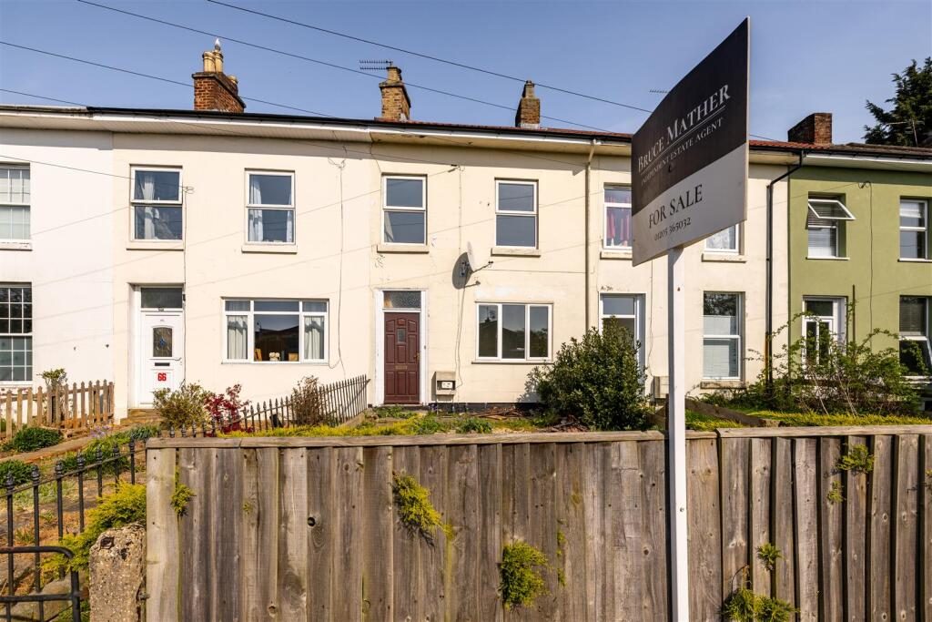 Terraced House