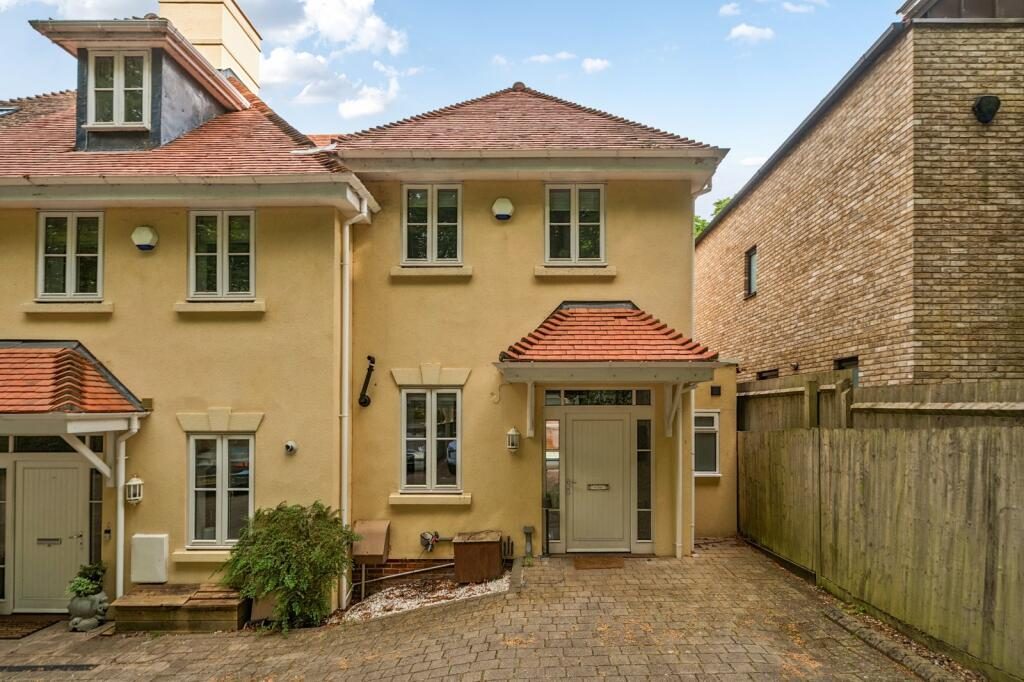 Terraced House
