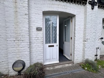 Property on London Road, CT17 0TX