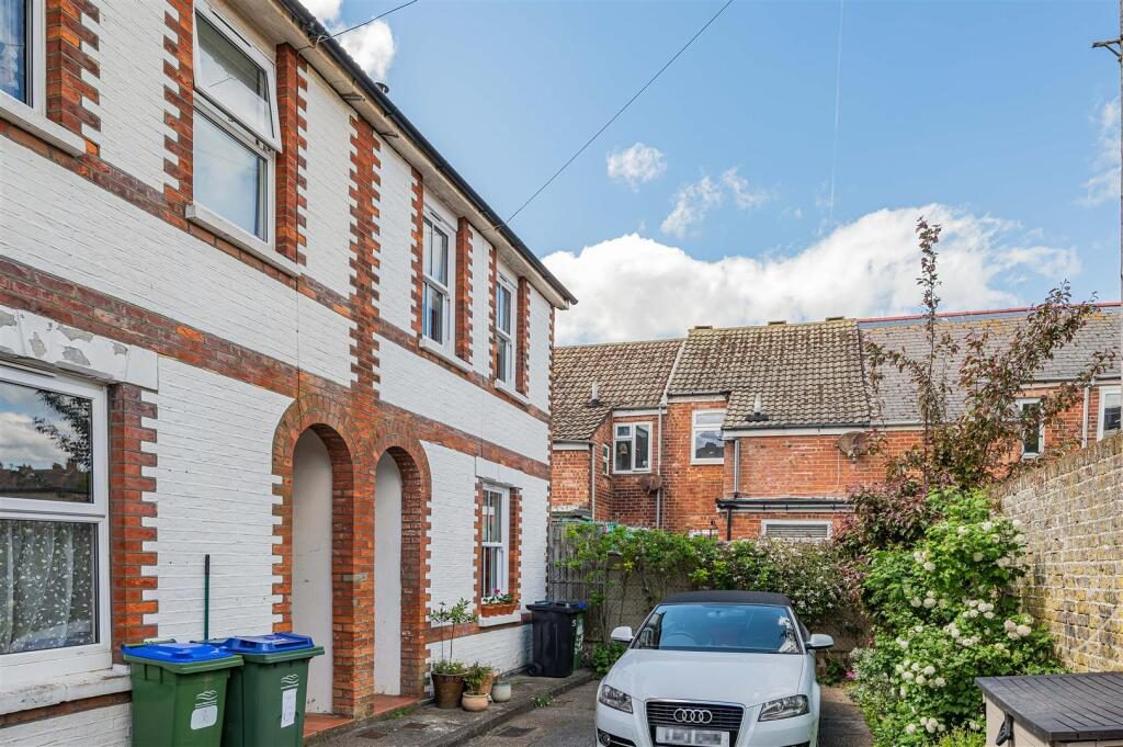 Terraced House
