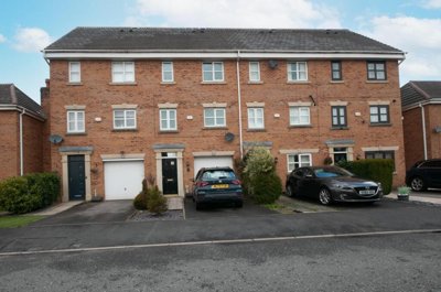 Property on Hutchinson Way, M26 3AD