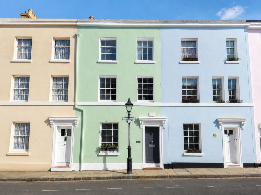 Terraced House