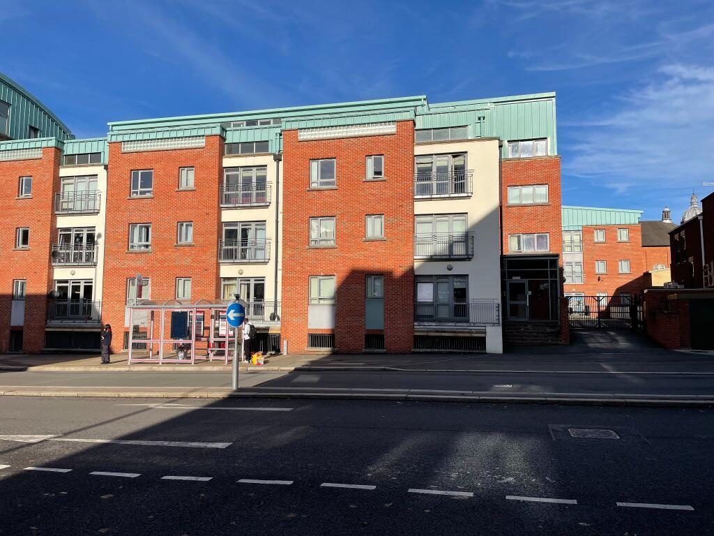 Property main image