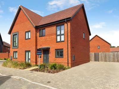 Property on Paddock Way, RG45 6UG