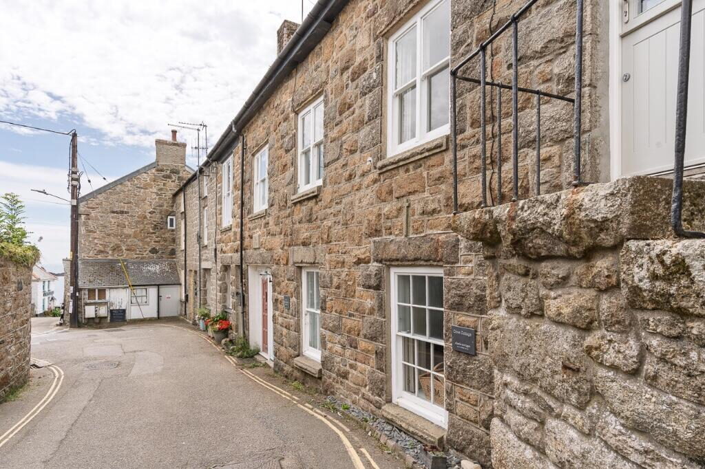 Terraced House