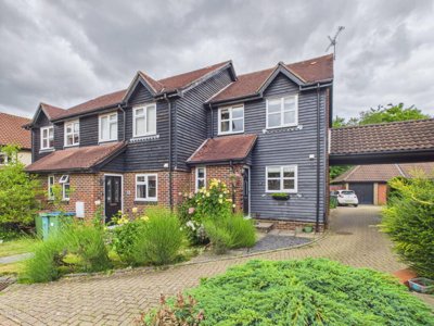 Property on Shottermill, RH12 5HG