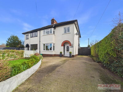 Property on Croeshowell Lane, LL12 0LB