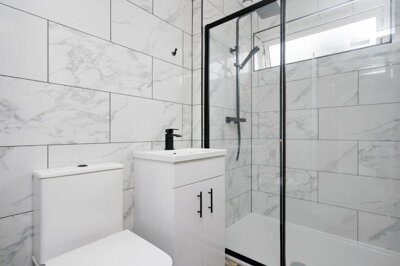 Property on EH27 8DS