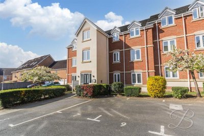 Property on Trinity Road, NG21 9RW