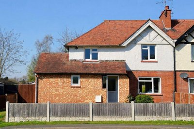 Property on Throckmorton Road, WR10 2PW