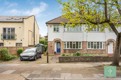 Property on Firs Lane, N21 2HT