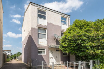 Property on Milwards, CM19 4SP