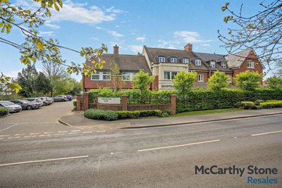 Property on Hempstead Road, HP3 0HE