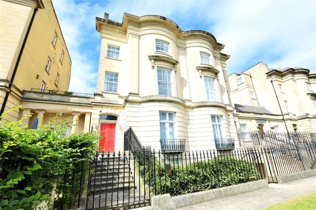 Property main image