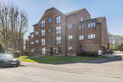 Property on SE20 8JZ