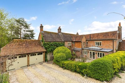 Property on Wantage Road, RG17 0HA