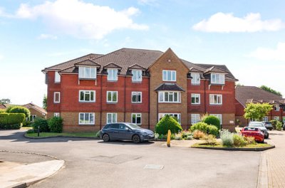 Property on Summers Road, GU7 3AW