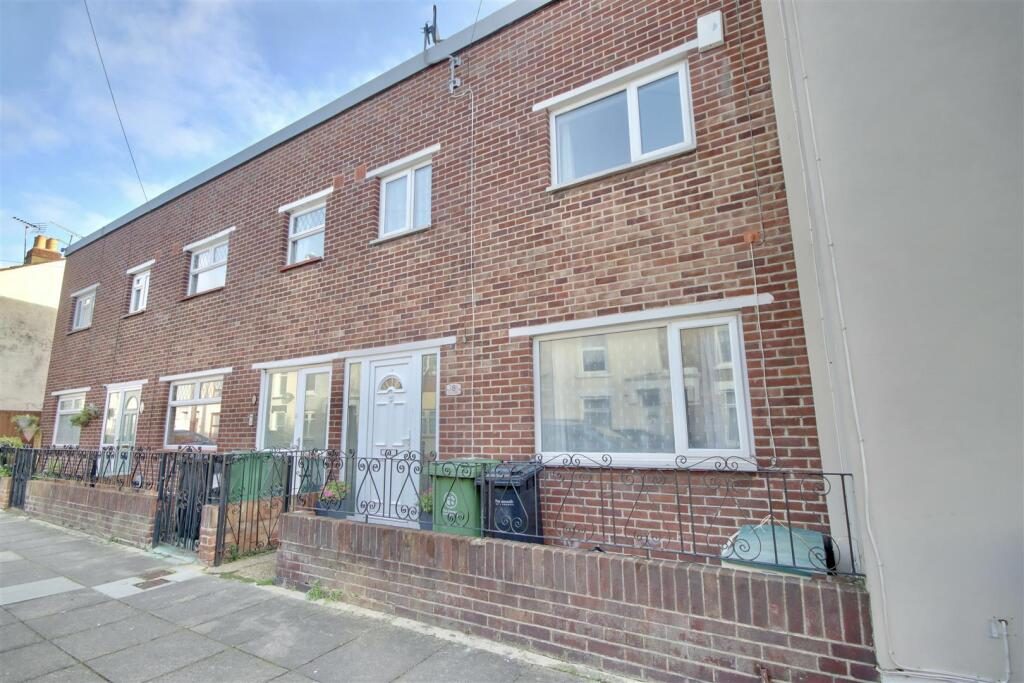 Terraced House