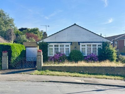 Property on Sedlescombe Gardens, TN38 0TD