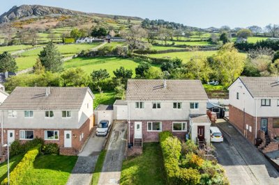 Property on Cae America, LL33 0SJ