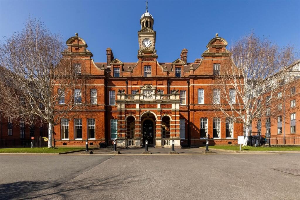 Property main image