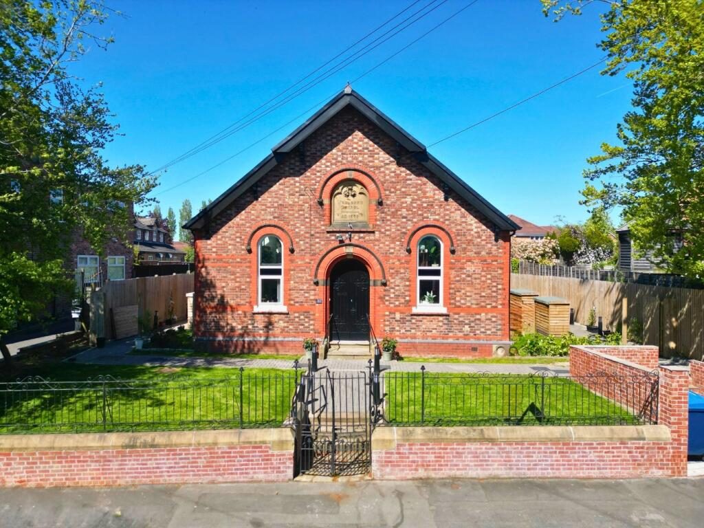 Property main image
