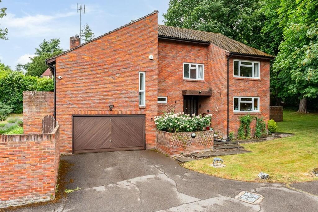 Property main image