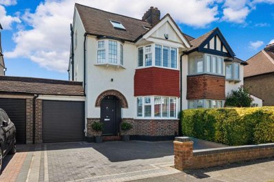 Property on Glebe Gardens, KT3 5RY