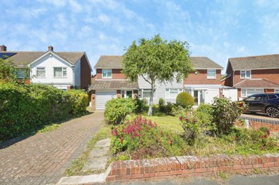 Property on Fairway Avenue, CT19 5LG
