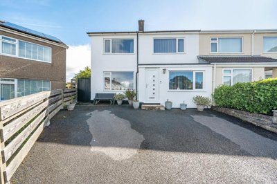 Property on Harefield Crescent, TR14 8TL