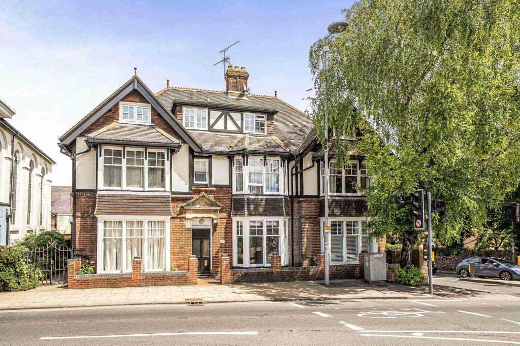 Property main image