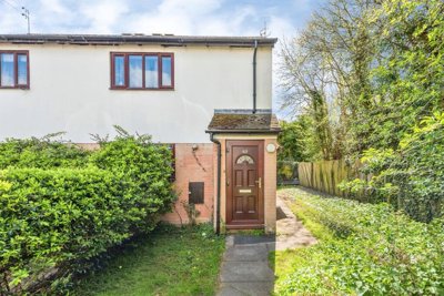 Property on Little Bury, OX4 7UZ