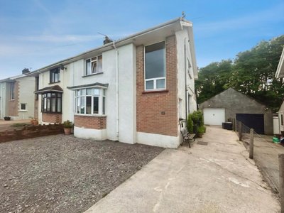 Property on Oaklands Road, CF31 4SX